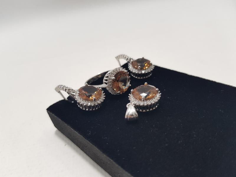 ZULTANİT TAŞLI GÜMÜŞ TAKI SETİ 