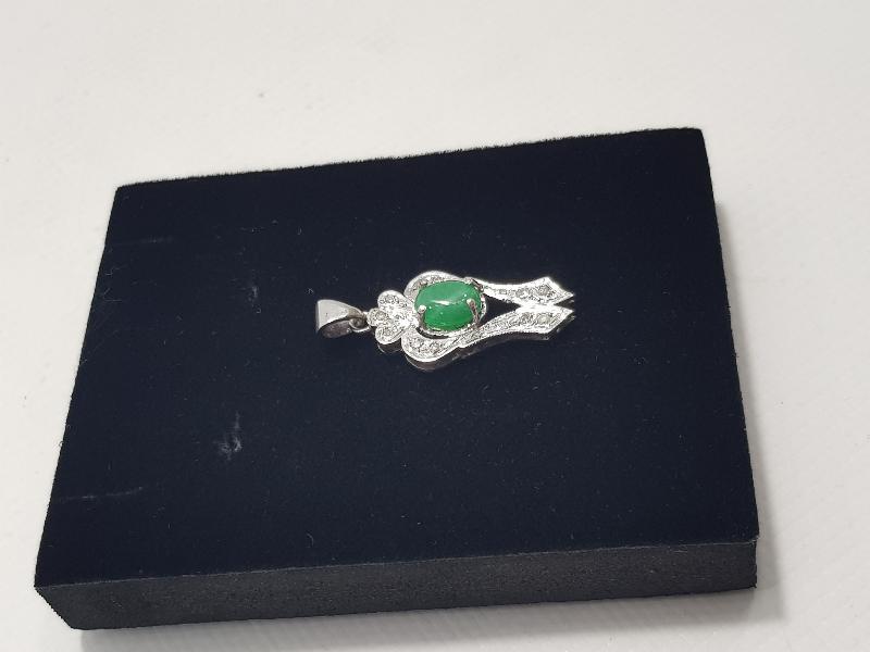 ZÜMRÜT TAŞLI PIRLANTA KOLYE UCU