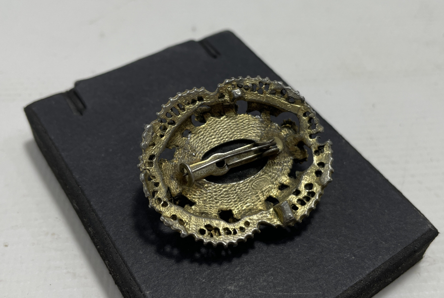 1932 TARİHLİ FRANSIZ ALTIN KAPLAMA BROŞ