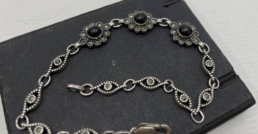 AKİK VE MARGAZİT TAŞLI GÜMÜŞ BİLEKLİK