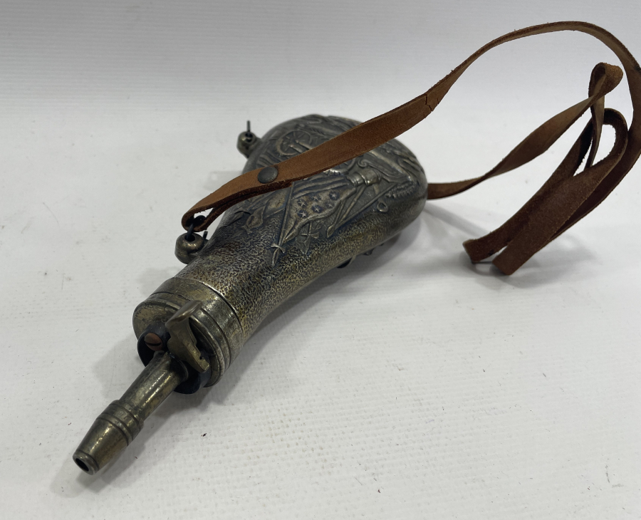 ANTİKA AVRUPA YAPIMI BARUTLUK