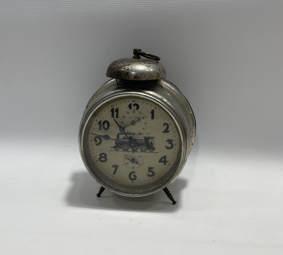 DEVLET DEMİR YOLLARI İÇİN ÖZEL YAPILMIŞ TRENLİ MASA SAATİ