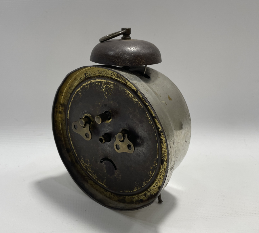 DEVLET DEMİR YOLLARI İÇİN ÖZEL YAPILMIŞ TRENLİ MASA SAATİ