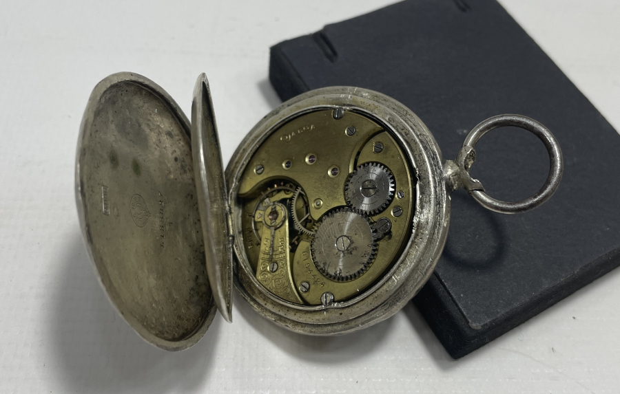 GÜMÜŞ KASA OMEGA CEP SAATİ