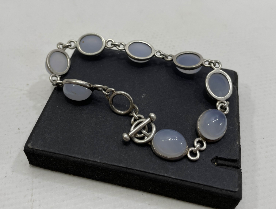 KUVARS TAŞLI GÜMÜŞ BİLEKLİK