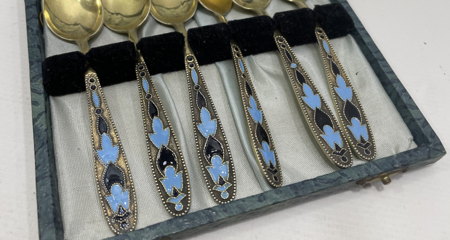 ORJİNAL KUTUSUNDA MİNELİ RUS GÜMÜŞÜ TATLI KAŞIĞI TAKIMI