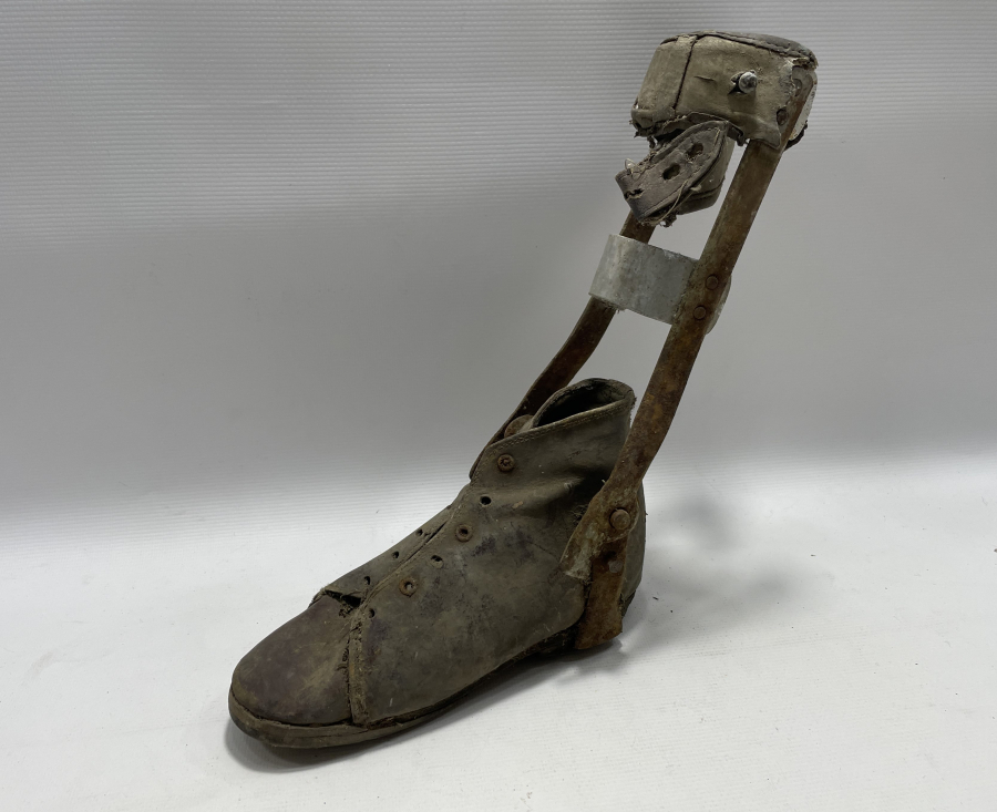 OSMANLI DÖNEMİ ÇOK NADİR HİLAL-İ AHMER TAHTA BACAK