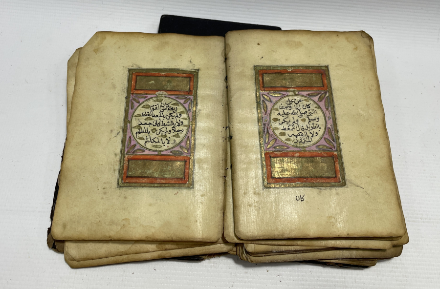 OSMANLI DÖNEMİ EL YAZMA TEZHİPLİ ENAM-I ŞERİF