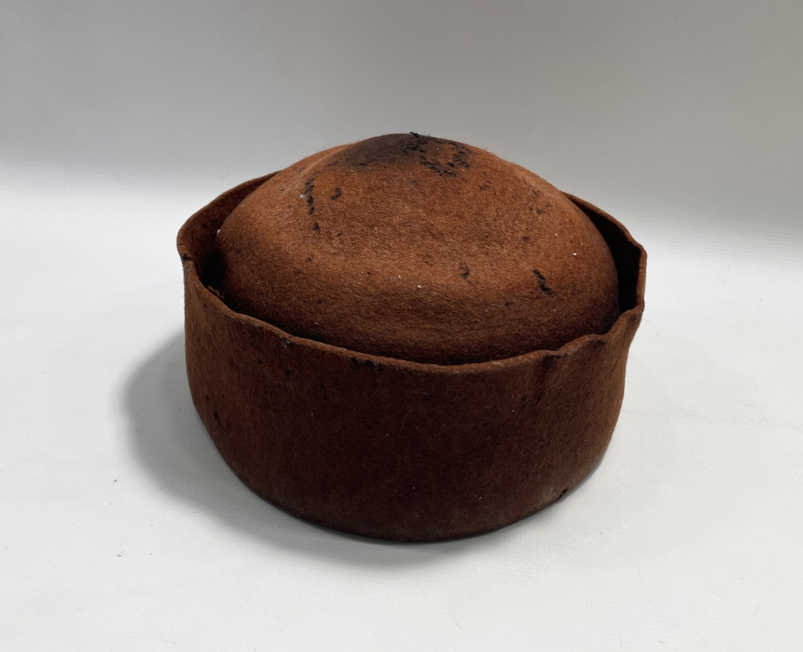 OSMANLI DÖNEMİ NADİR FORMDA ÇUHADAN MAMUL DERVİŞ TAKKESİ