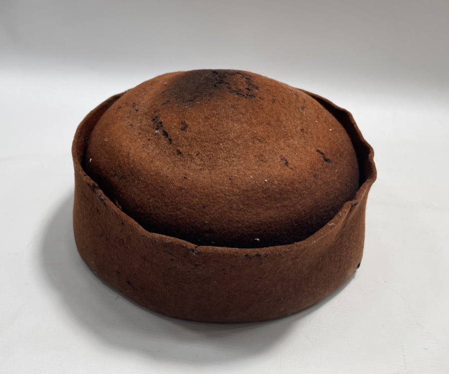 OSMANLI DÖNEMİ NADİR FORMDA ÇUHADAN MAMUL DERVİŞ TAKKESİ