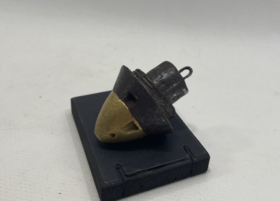 OSMANLI DÖNEMİ TOP MERMİSİ BAŞLIĞINDAN YAPILMIŞ ÇOK NADİR DUVARCI ŞAKÜLÜ