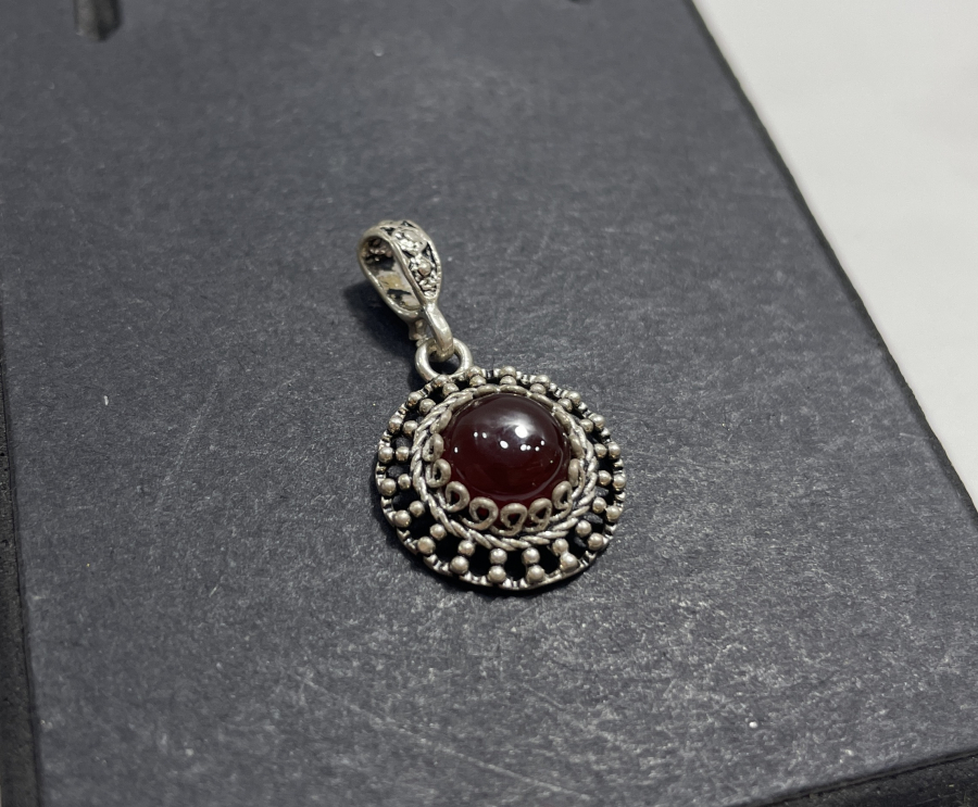 SİYAH AKİK TAŞLI GÜMÜŞ KOLYE