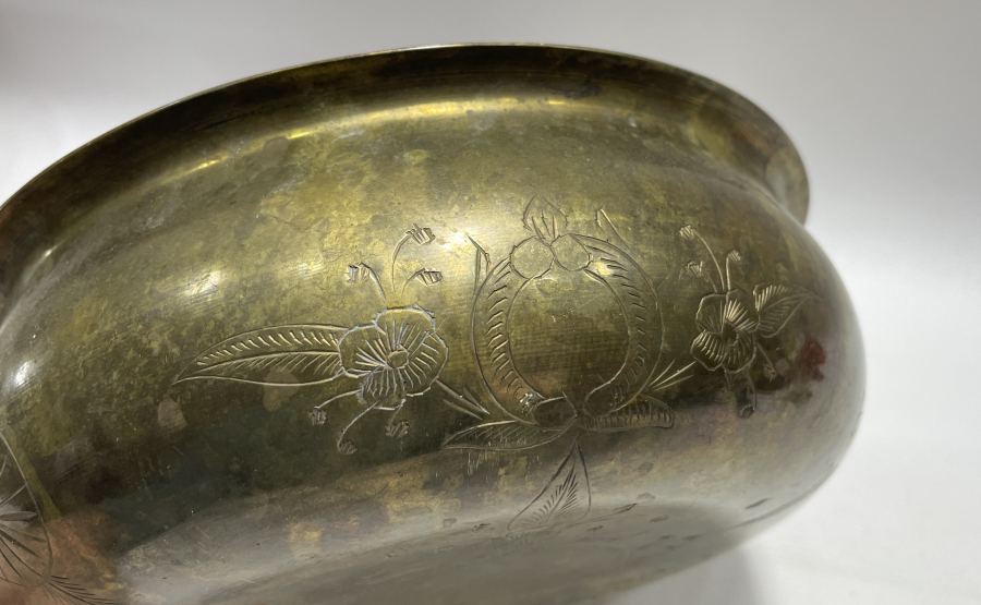 ÜZERİ KALEM İŞÇİLİKLİ ANTİKA HAMAM TASI