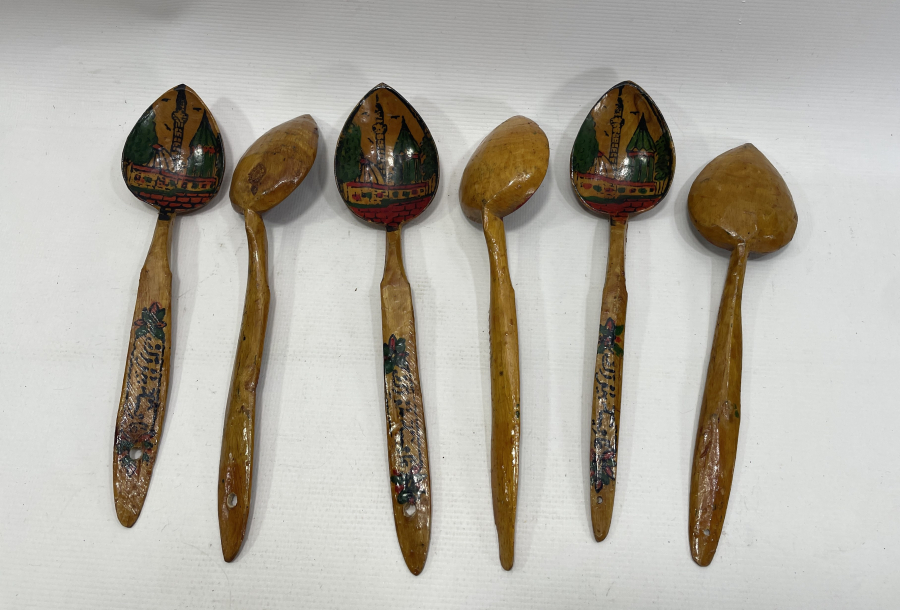 ÜZERLERİ OSMANLICA AFİYET BUYURUN EFENDİM YAZILI OSMANLI DÖNEMİ TAHTA KAŞIK LOTU