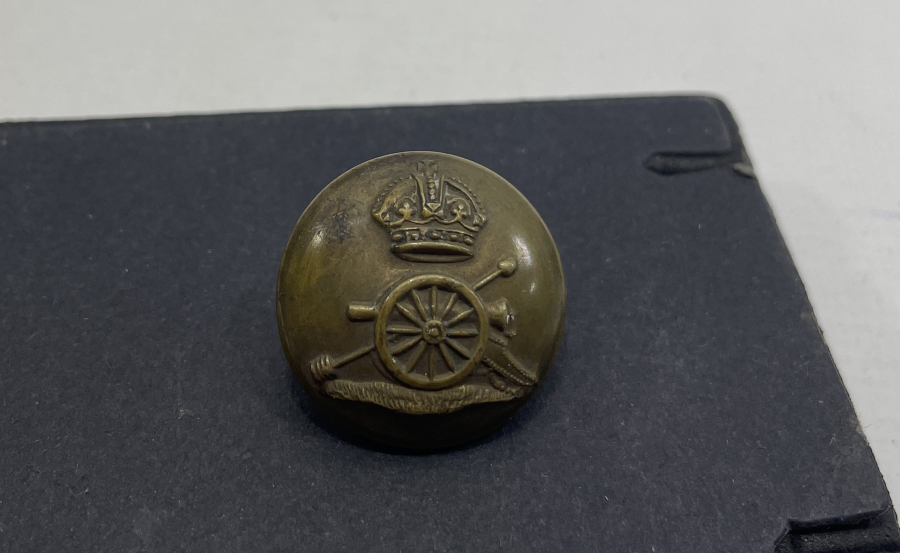 1. DÜNYA SAVAŞI DÖNEMİ İNGİLİZ TOPÇU SUBAY DÜĞMESİ