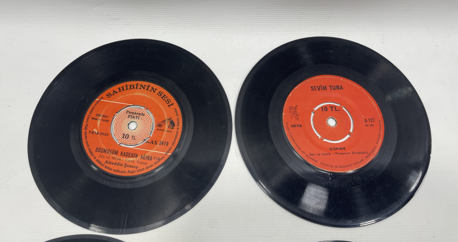 4 ADET ANTİKA 45 LİK PLAK