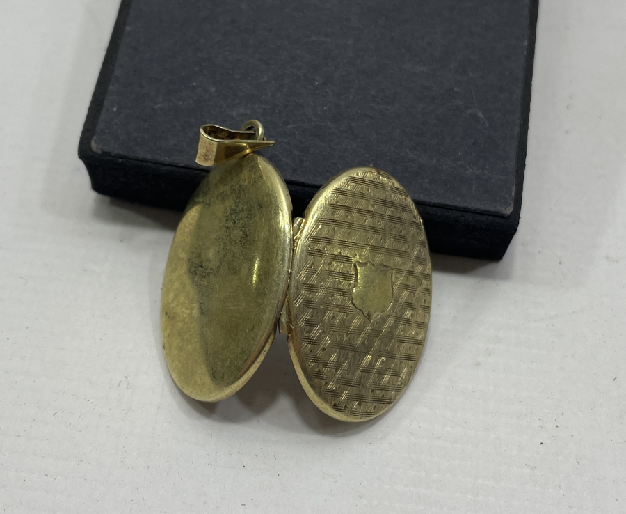 ALTIN KAPLAMA ANTİKA KOLYE FOTOĞRAFLIK