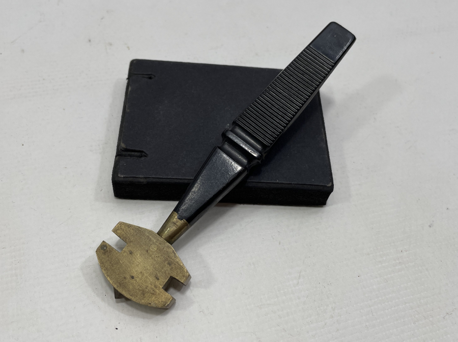 ANTİKA ELMAS UÇLU CAM KESİCİ