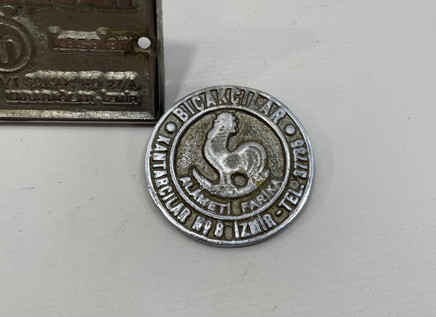 ANTİKA METAL KANTAR PLAKALARI