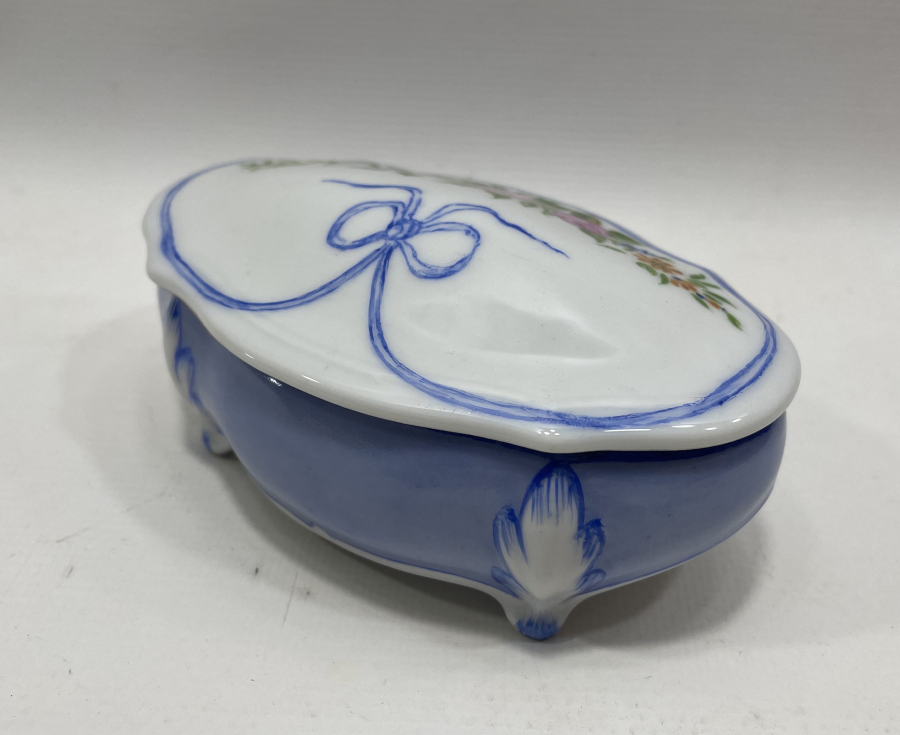 ANTİKA PORSELEN KAPAKLI MÜCEVHER KUTUSU