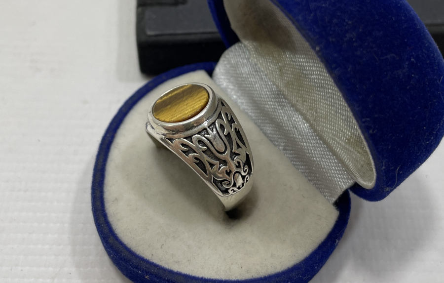 KAPLAN GÖZÜ TAŞLI GÜMÜŞ YÜZÜK