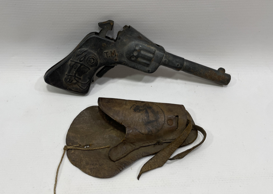 ORJİNAL KININDA ANTİKA METAL TABANCA