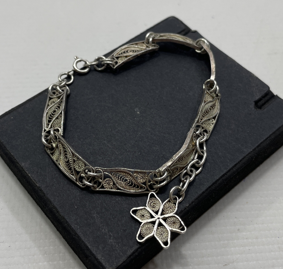 TELKARİ İŞÇİLİKLİ GÜMÜŞ BİLEKLİK