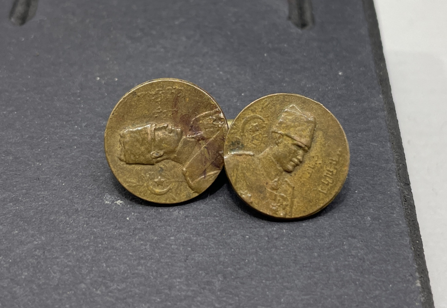 ÜZERİ OSMANLICA YAZILI ÇOK NADİR 2 ADET ATATÜRK ROZETTEN YAPILMA KOL DÜĞMESİ