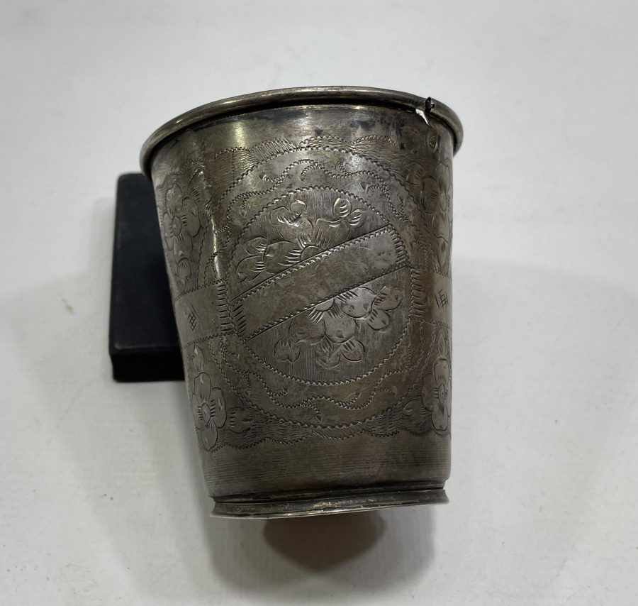 ÜZERİNDE OSMANLI DEVLET ARMASI BULUNAN TUĞRALI VE SAH DAMGALI GÜMÜŞ GÜMÜŞ BARDAK