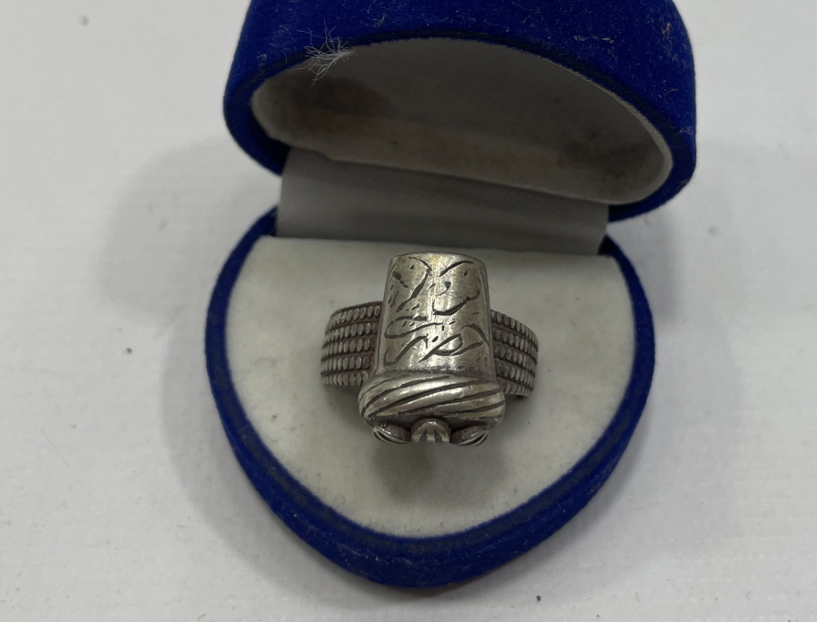 ÜZERİNDE YA HAZRETİ MEVLANA YAZILI GÜMÜŞ DERVİŞ YÜZÜĞÜ