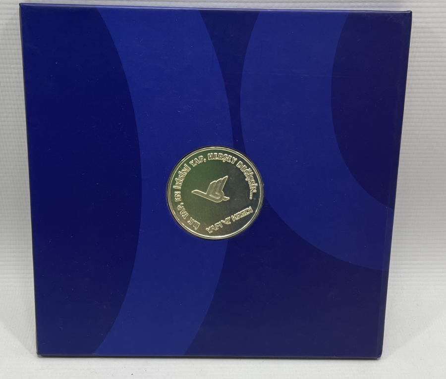 YAPI KREDİ BANKASI'NIN KURULUŞUNUN 60, YILINA ÖZEL BASILMIŞ HATIRA PARA