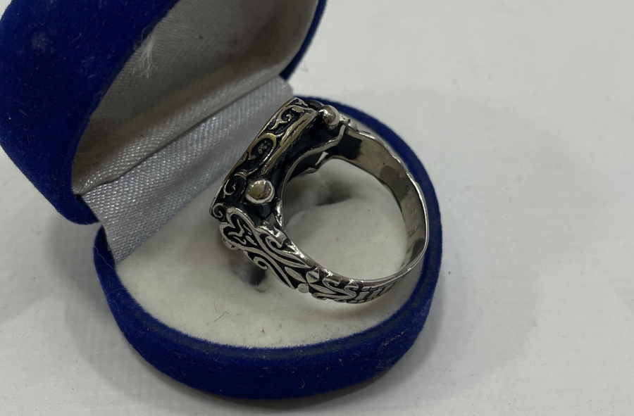 ÜZERİ VAV HARFLİ GÜMÜŞ YÜZÜK