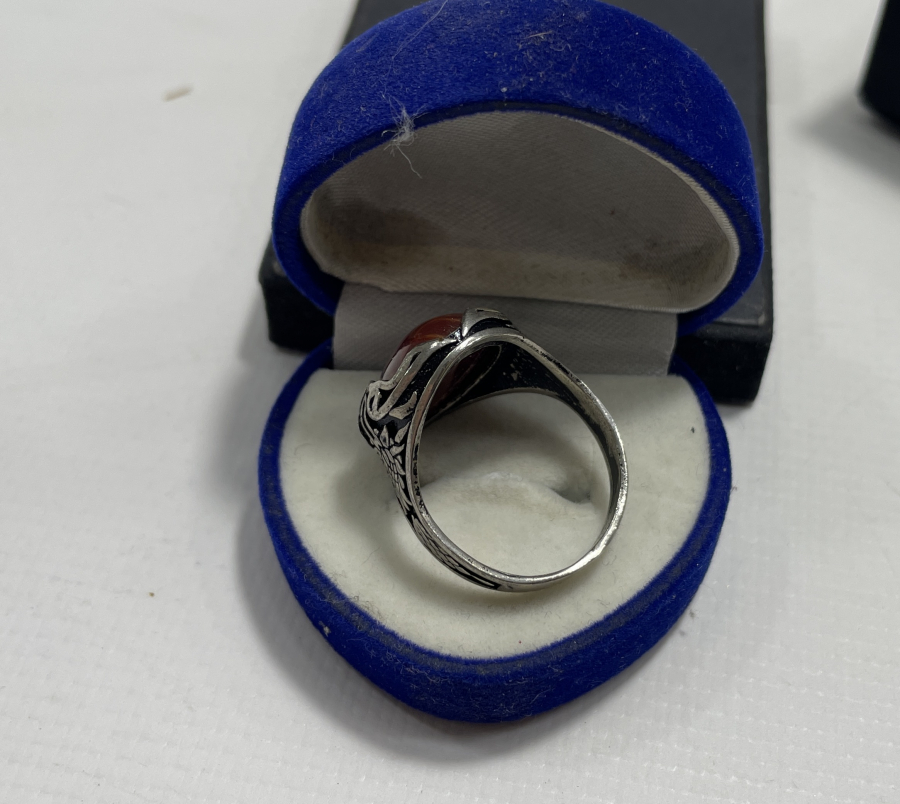 KABARTMA İŞÇİLİKLİ GÜMÜŞ YÜZÜK