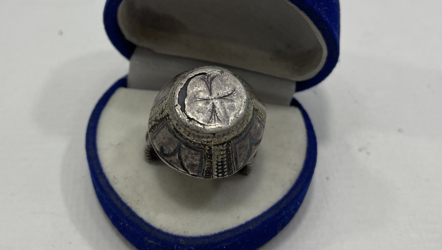 OSMANLI DÖNEMİ GÜMÜŞ ÜZERİ SAVAT VE ALTIN VERMEY İŞÇİLİKLİ BÜYÜK BOY ÇERKES YÜZÜĞÜ