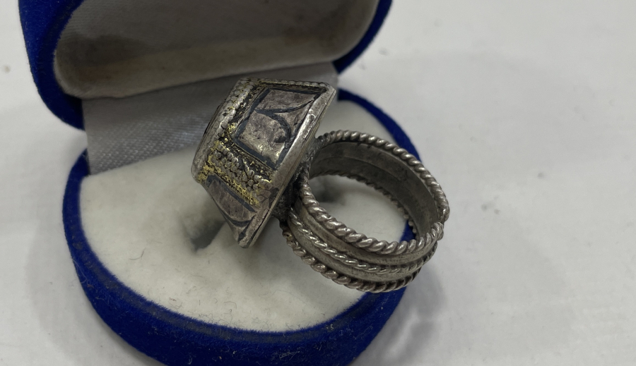 OSMANLI DÖNEMİ GÜMÜŞ ÜZERİ SAVAT VE ALTIN VERMEY İŞÇİLİKLİ BÜYÜK BOY ÇERKES YÜZÜĞÜ