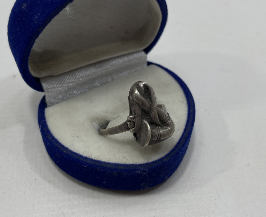 SAKSAFON GÖRSELLİ GİZLİ BÖLMELİ ÖZEL YAPIM GÜMÜŞ YÜZÜK