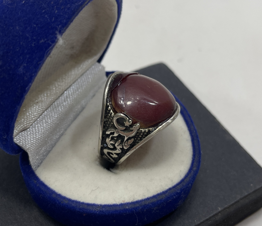 SIKMA KEHRİBAR TAŞLI GÜMÜŞ YÜZÜK