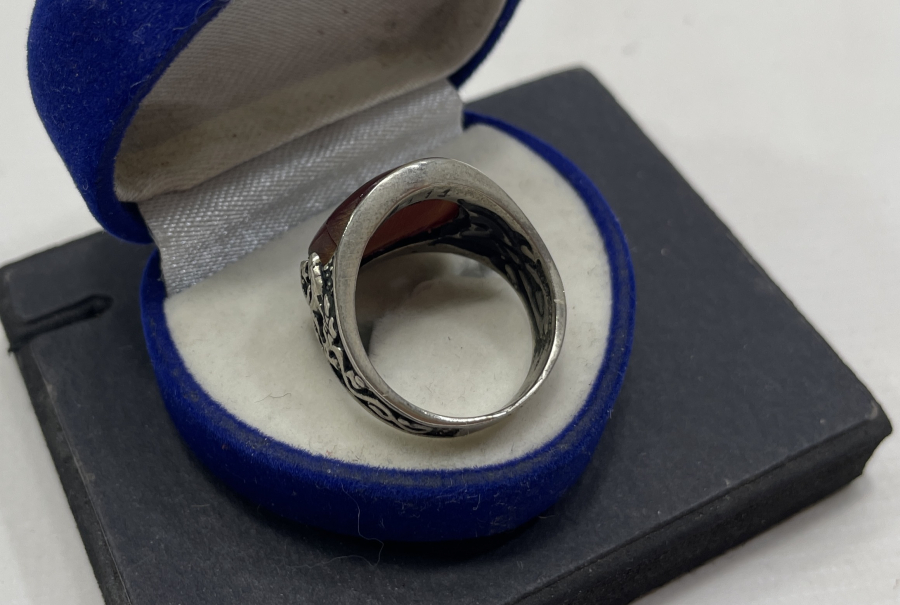 SIKMA KEHRİBAR TAŞLI GÜMÜŞ YÜZÜK