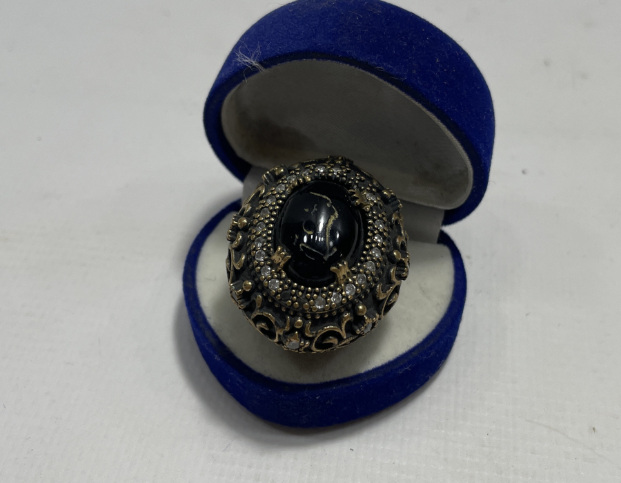 ÜZERİ DUALI DEV BOYDA HÜRREM YÜZÜĞÜ