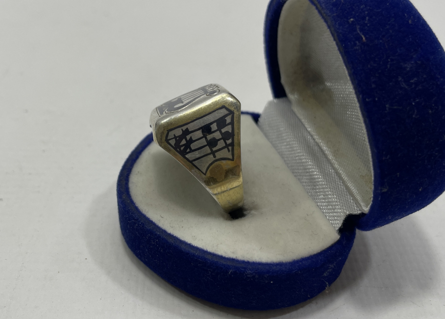 ÜZERİNDE NOTALAR BULUNAN ÖZEL YAPIM SAVATLI RUS GÜMÜŞ YÜZÜK