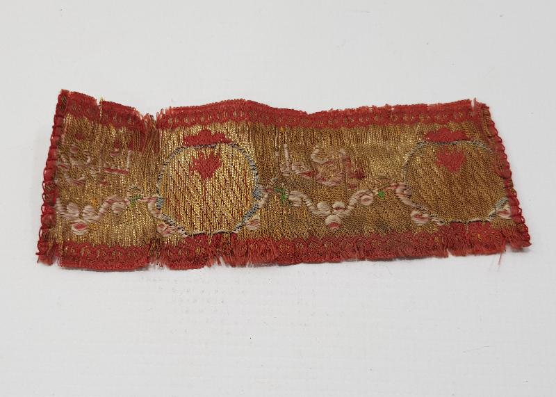 PADİŞAH RESİMLİ VE OSMANLICA ÇOK YAŞA PADİŞAHIM YAZILI SIRMA BEZ