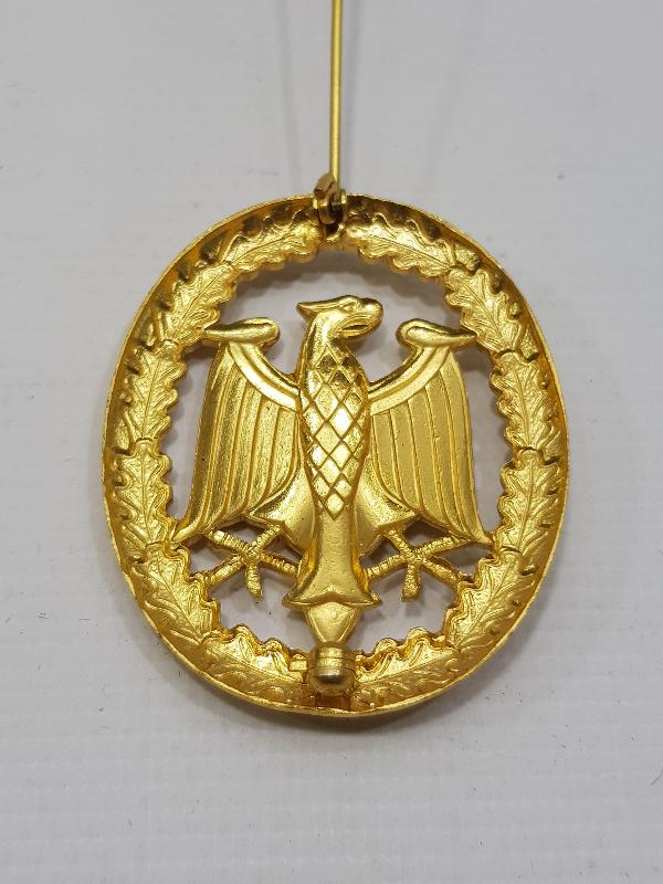 2. DÜNYA SAVAŞI SONRASI ALMAN ASKERİ ROZET