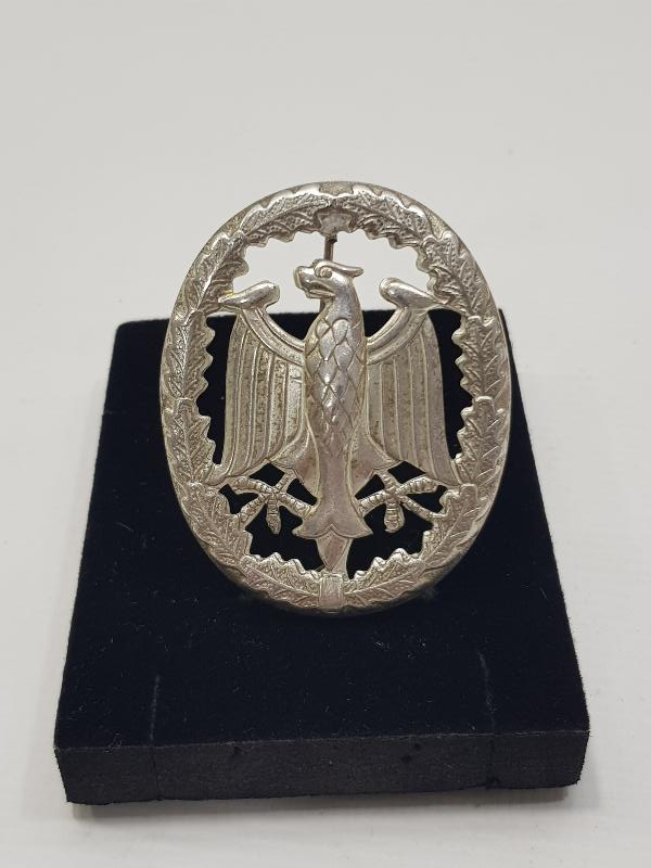 2. SÜNYA SAVAŞI SONRASI ALMAN ASKERİ ROZET