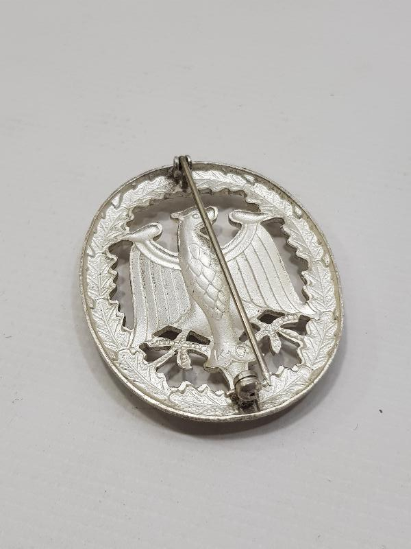 2. SÜNYA SAVAŞI SONRASI ALMAN ASKERİ ROZET