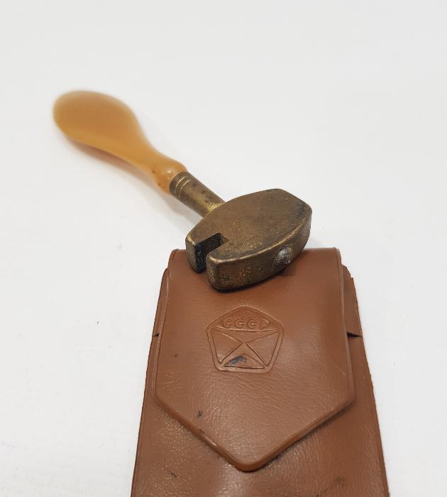 ANTİKA RUS YAPIMI CAM KESME ELMASI 