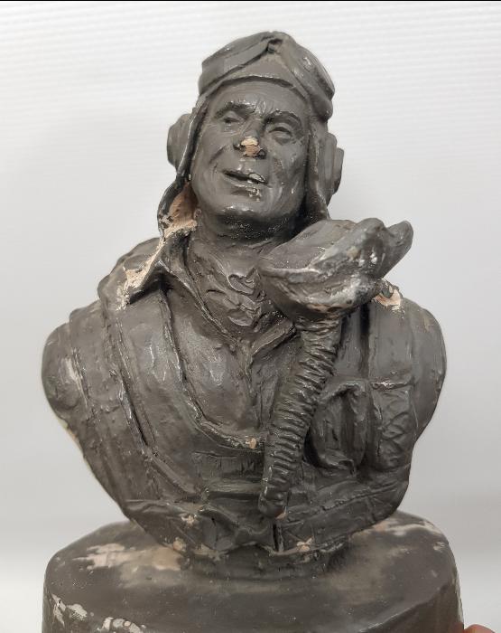 1985 SANATÇI İMZALI PİLOT HEYKELİ 