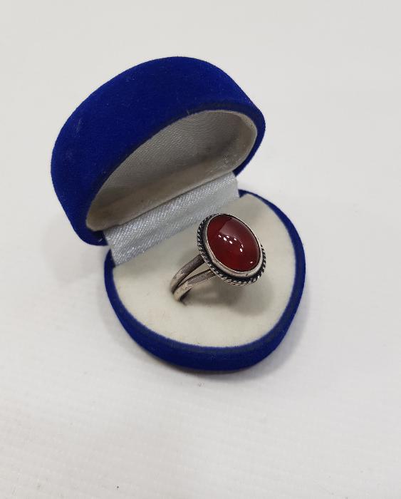 AKİK TAŞLI GÜMÜŞ YÜZÜK 