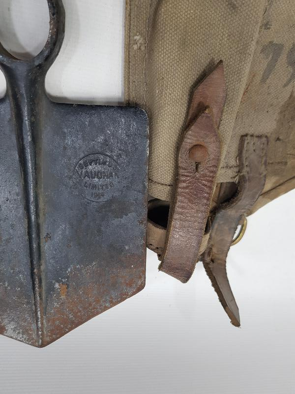 1914 TARİHLİ ÇOK NADİR KILIFINDA SİPER KAZMASI