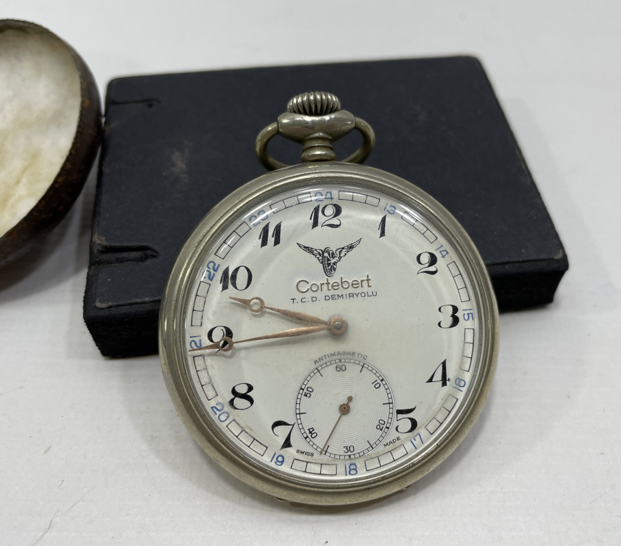 DEVLET DEMİR YOLLARI İÇİN ÖZEL YAPILMIŞ CORTOBERT CEP SAATİ