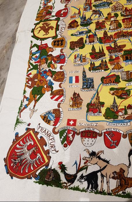 ALMANYA EYALET VE ŞEHİRLERİNİ GÖSTERİR MASA ÖRTÜSÜ